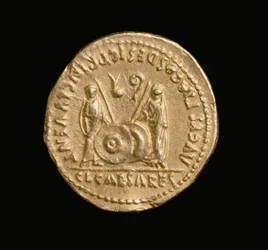 Aureus of Emperor Augustus (reverse) (gold)